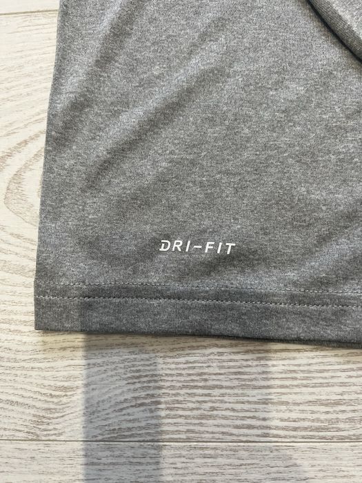Koszulka do cwiczen nike dri-fit dlugi rekaw oddychajaca oryginalna