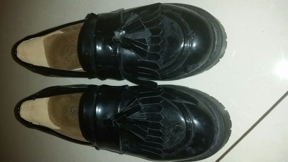 Nowe Buty mokasyny lakierki Gorgeous rozm. 39