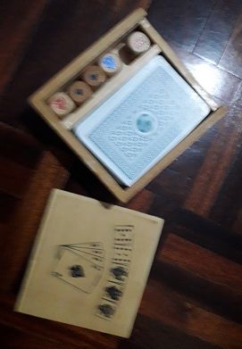 Caixa jogos cartas