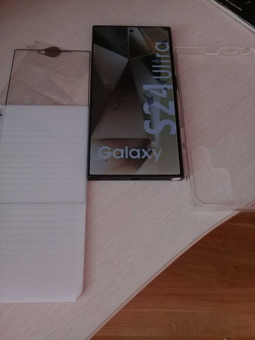 Продам смартфон Самсунг С24 Ультра