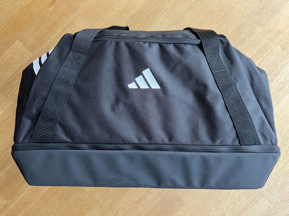 Сумка спортивна adidas Tiro