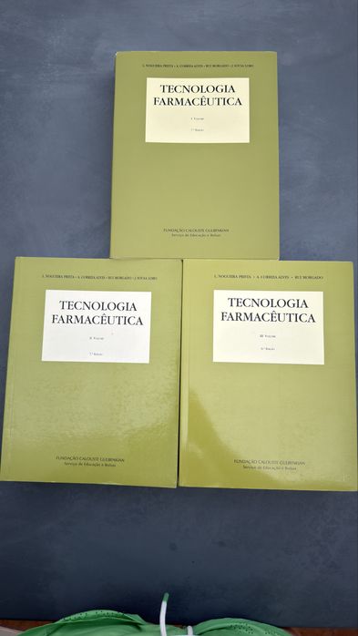 Tecnologia Farmaceutica Volumes I, II e III de Prista, Fundação Calouste Gulbenkian