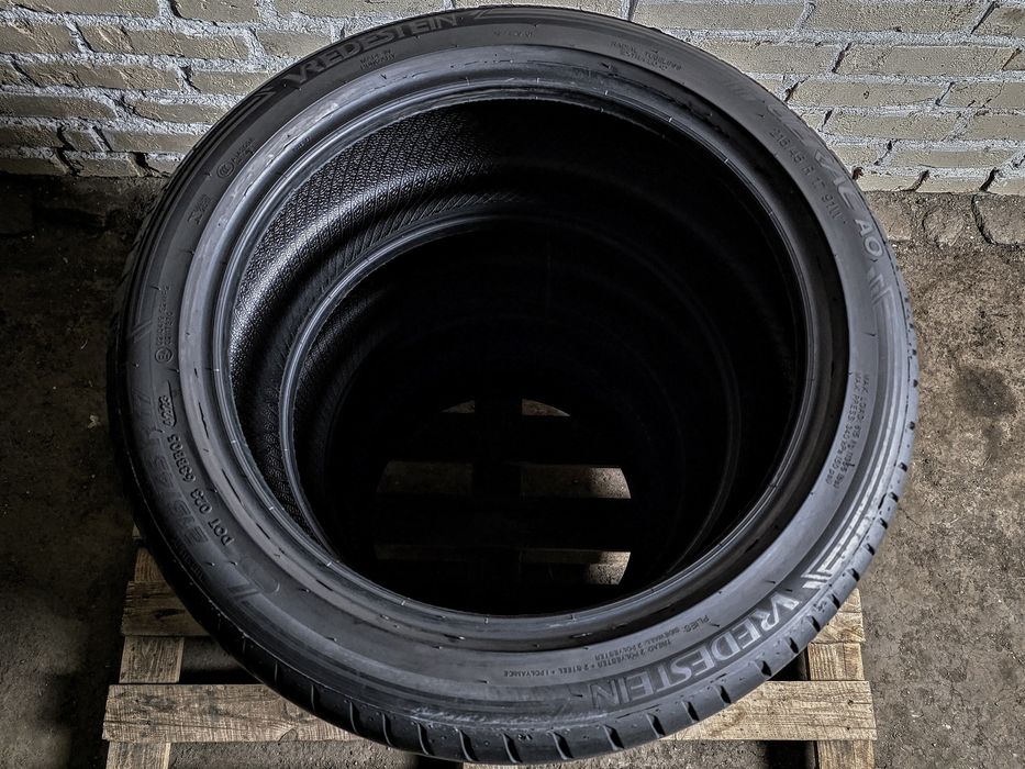 215/45r17 Vredestein | 2023 | 8mm | Made in Hungary | Преміум шини/Комплект/4шт | Як нові, ідеальний стан, без пошкоджень, без ремонтів, без дефектів