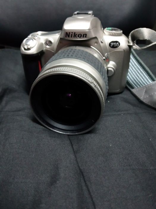 Nikon F55 com lente e bolsa