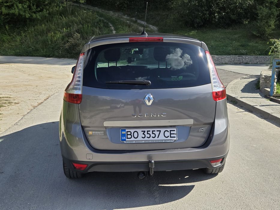 Renault Grand Scenic 2011р.  1,5дизель