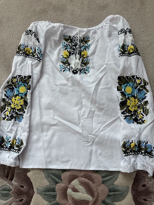 вишиваночка для дівчинки.             .