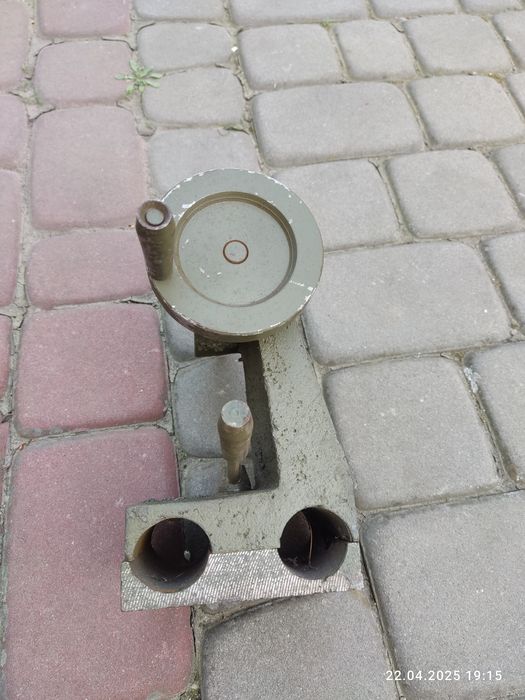 Задня бабка до фрезерного станка