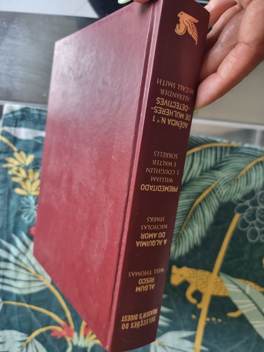 Livros variados de Capa dura