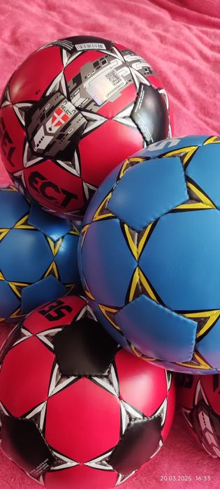 Футбольні м'ячі SELECT (dynamic)