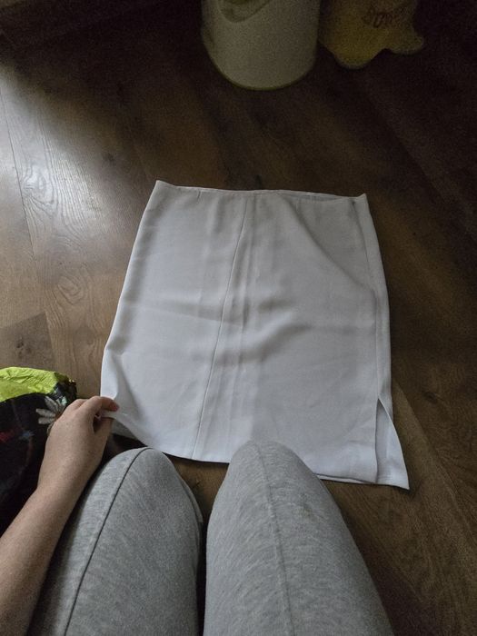 Spodnica biala l/xl