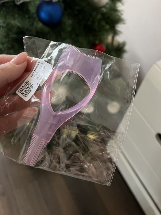 Для вій розчіска