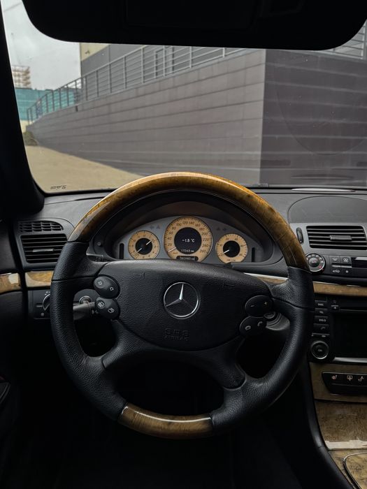 Продам Mercedes-Benz e320