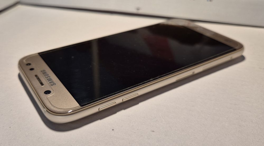 Самсунг GALAXY J5