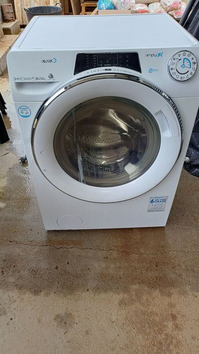 Máquina de lavar e secar roupa Candy