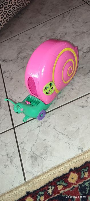 Enchantimals mikro Kamper ślimaków/Kwitnący ogród
