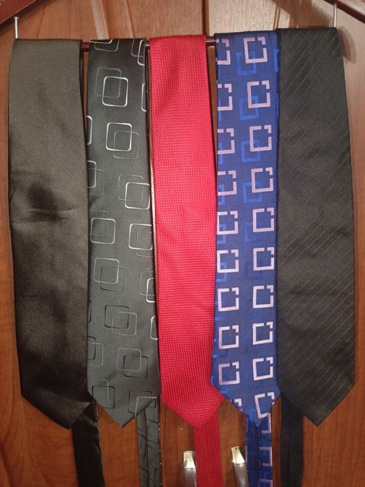 Галстуки мужские