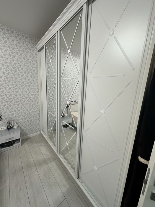 Продається 2 кімнатна  Новий будинок