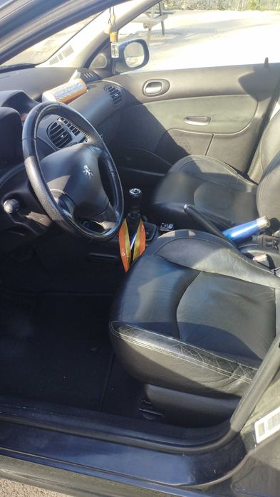 Peugeot 206 1.4 HDI Completo baixei pra vender logo.