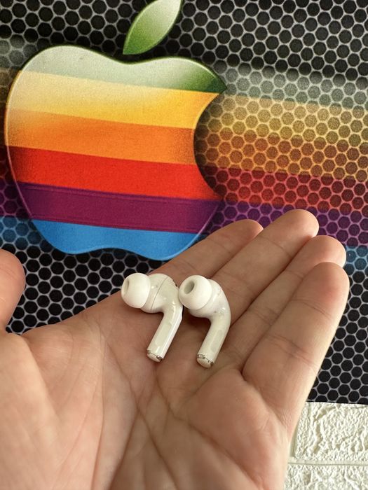 Продам наушник оригинал apple AirPods Pro левый left original 100%