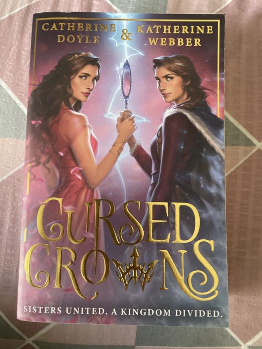 Saga Twin Crowns (7€ cada)