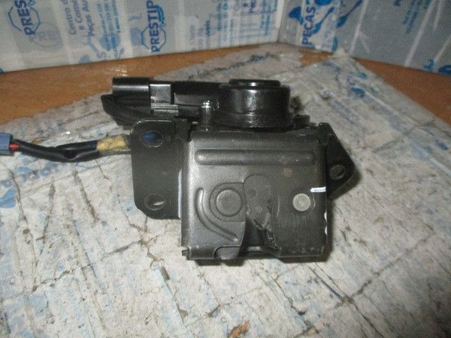 Fechadura / fecho da mala TOYOTA Corolla Sedan (_E15_)