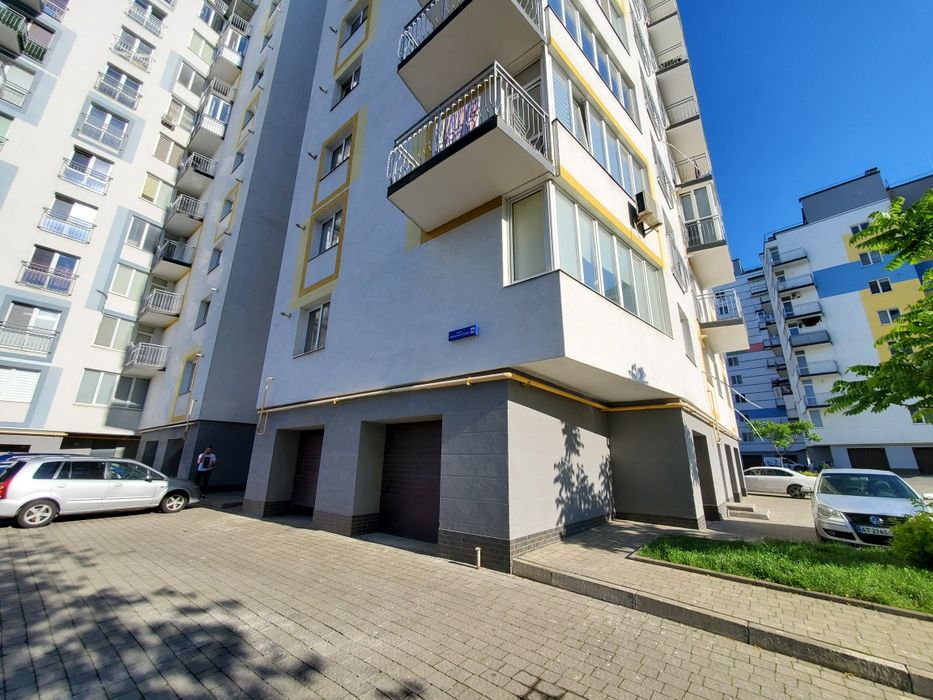 Гараж Нац.Гвардії "МЖК" Парк Шевченка