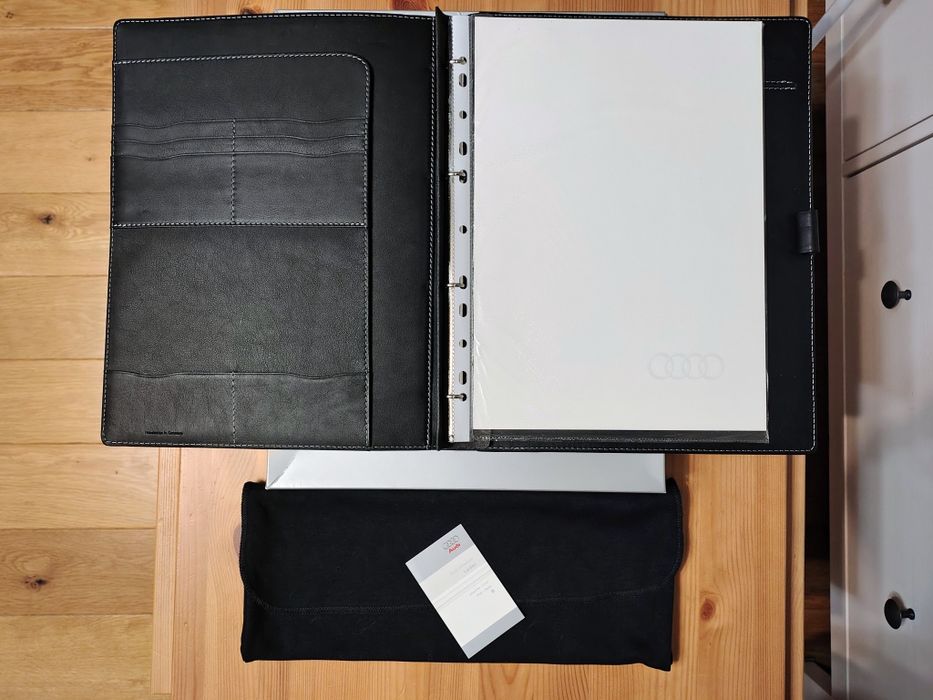 Oryginalne unikatowe etui Audi, skóra nappa, wyprzedaż kolekcji