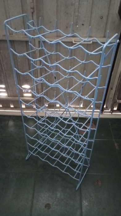 Garrafeira para 50 garrafas