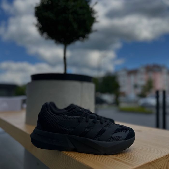 Оригінальні кросівки Adidas Lightblaze Black JH6941