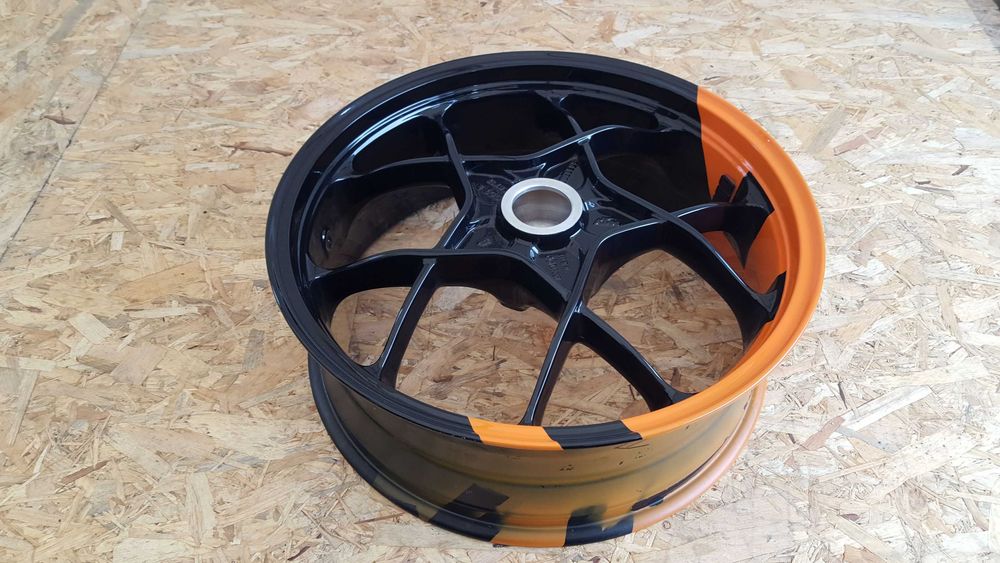 Felga kolo Superduke 1290 Super Duke R  2018-20 rok KTM Idealne Tylne