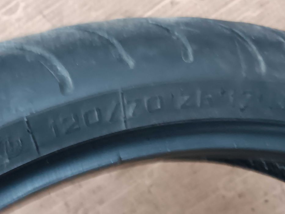 Pneu Metzeler Roadtec Z6 120/70ZR17