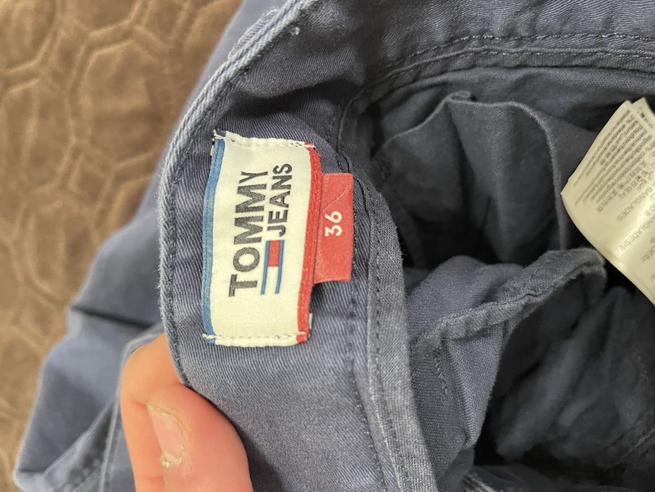 Продам шорти-джинси Tommy hilfiger