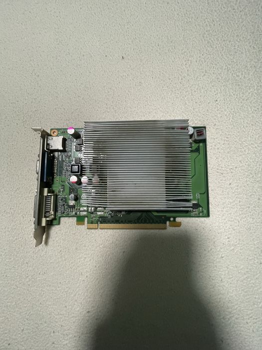Відеокарта Nvidia GT 440 1GB
