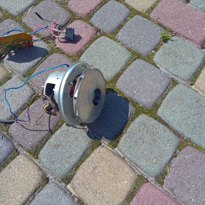 Двигун пилососа 500грн.Електро двигун 2,2 Квт.