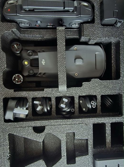 Продам DJI Mavic 3