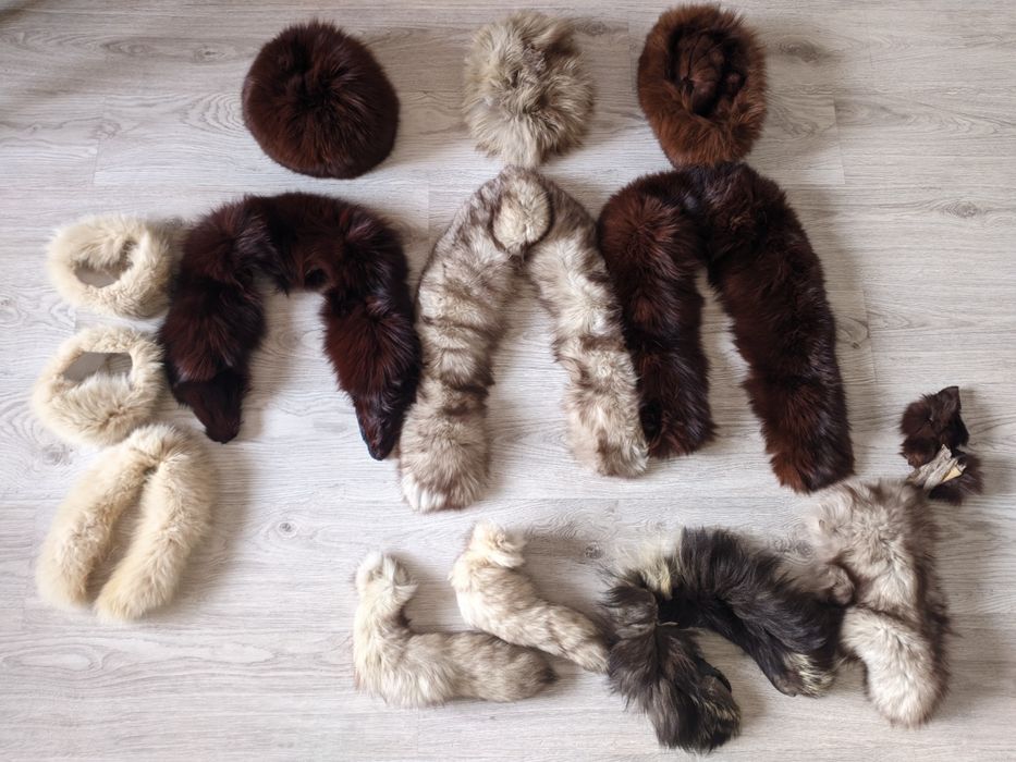 Bogaty zestaw | toczki i etole z lisa białe brązowe