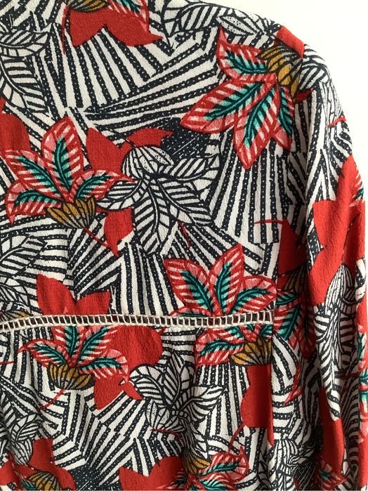 Blusa  florida Caroll