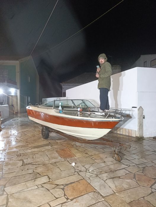 Vendo lanche Cruzader 19 pez americana clássica  com documentos