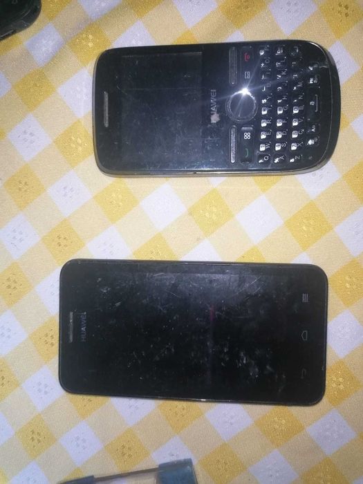 2 telemoveis Huawei antigos