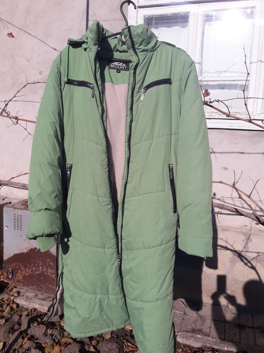 Пуховик женский, салатового цвета!