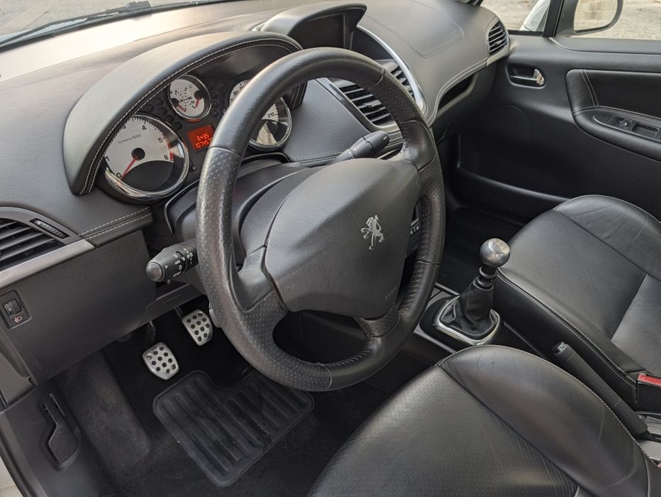 NOVO Peugeot 207 CC Hdi 1 Dono 2011 C/ novo 100.000 klm