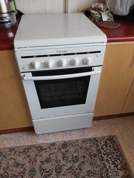Плита газовая ELECTROLUX