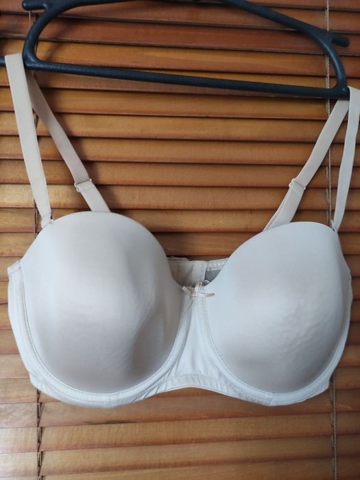 Жіноча білизна,бюзгалтер