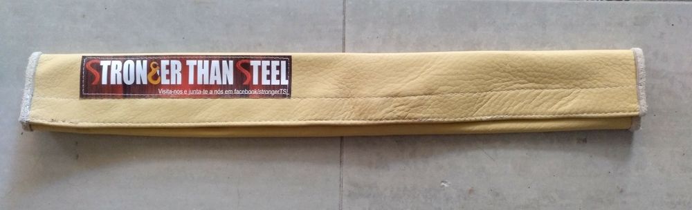 Protecção nova, em pele com velcro para corda ou cabo para guincho STS