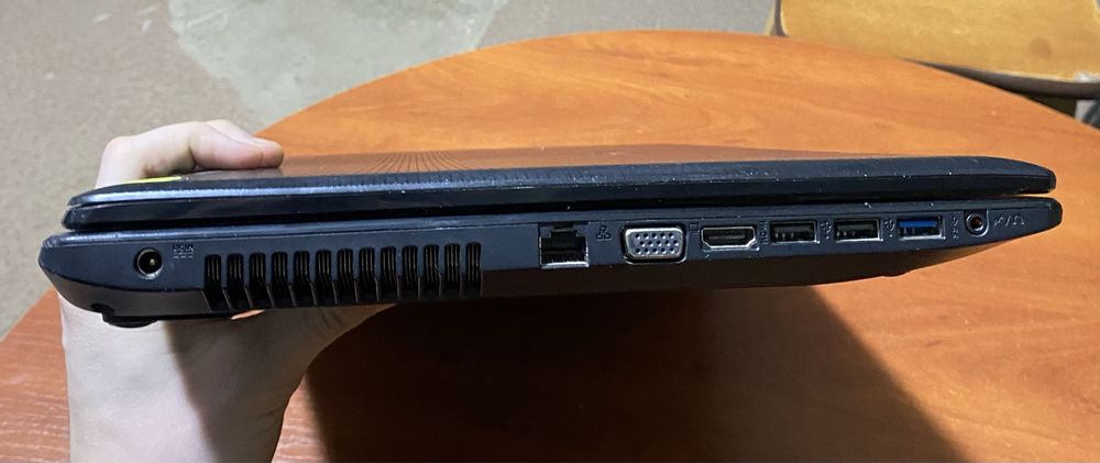 Ноутбук Asus R704A 17.3"/4GB RAM/500GB HDD! N2232