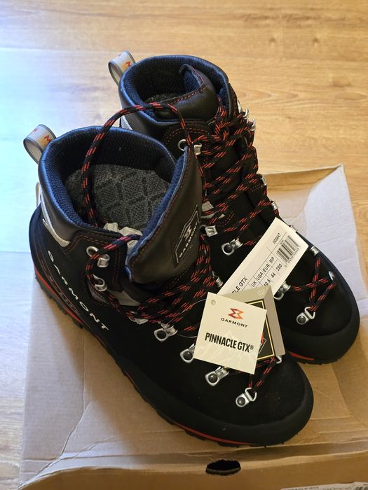 Трекове взуття Garmont