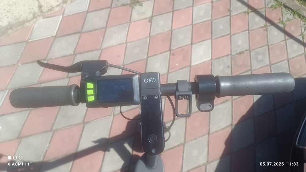 Продам самокат audi