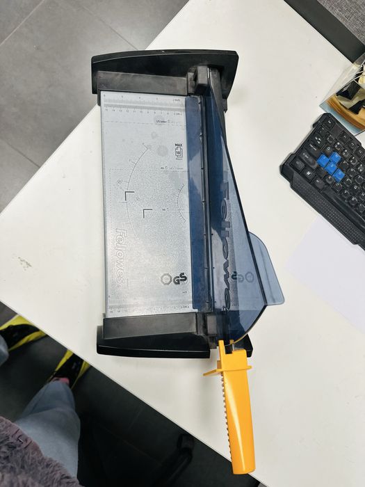 Gilotyna biurowa Fellowes Fusion używana, sprawna