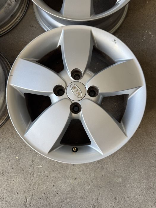 Felgi aluminiowe KIA 15x5.5J ET 46