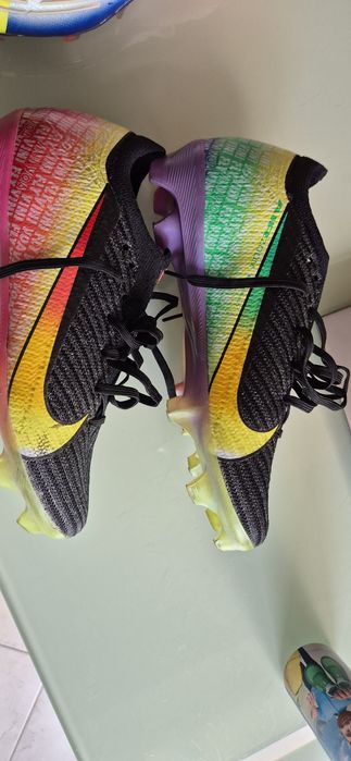 Chuteiras Nike Vini Voa